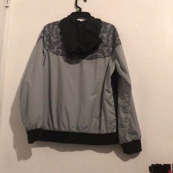 Jacket - Picture 2 of 3